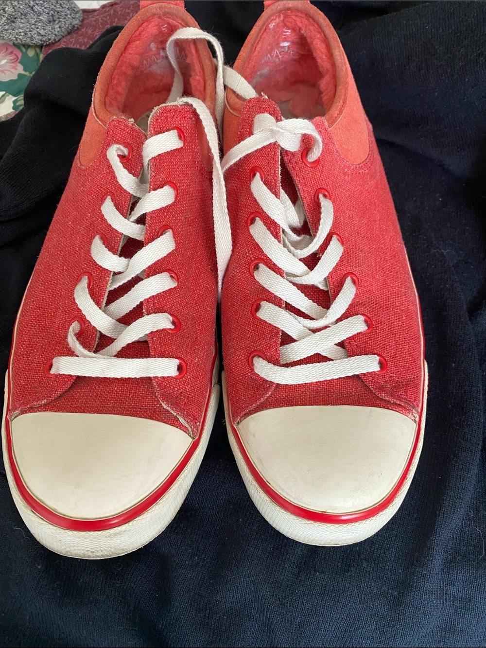 UGG Kids Coral-Red Canvas Lace-Up Sneakers with White Accents